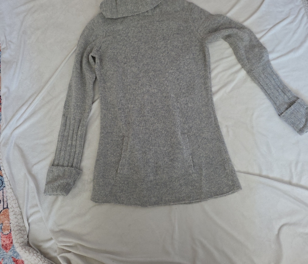 Tommy Gray Women's Sweater